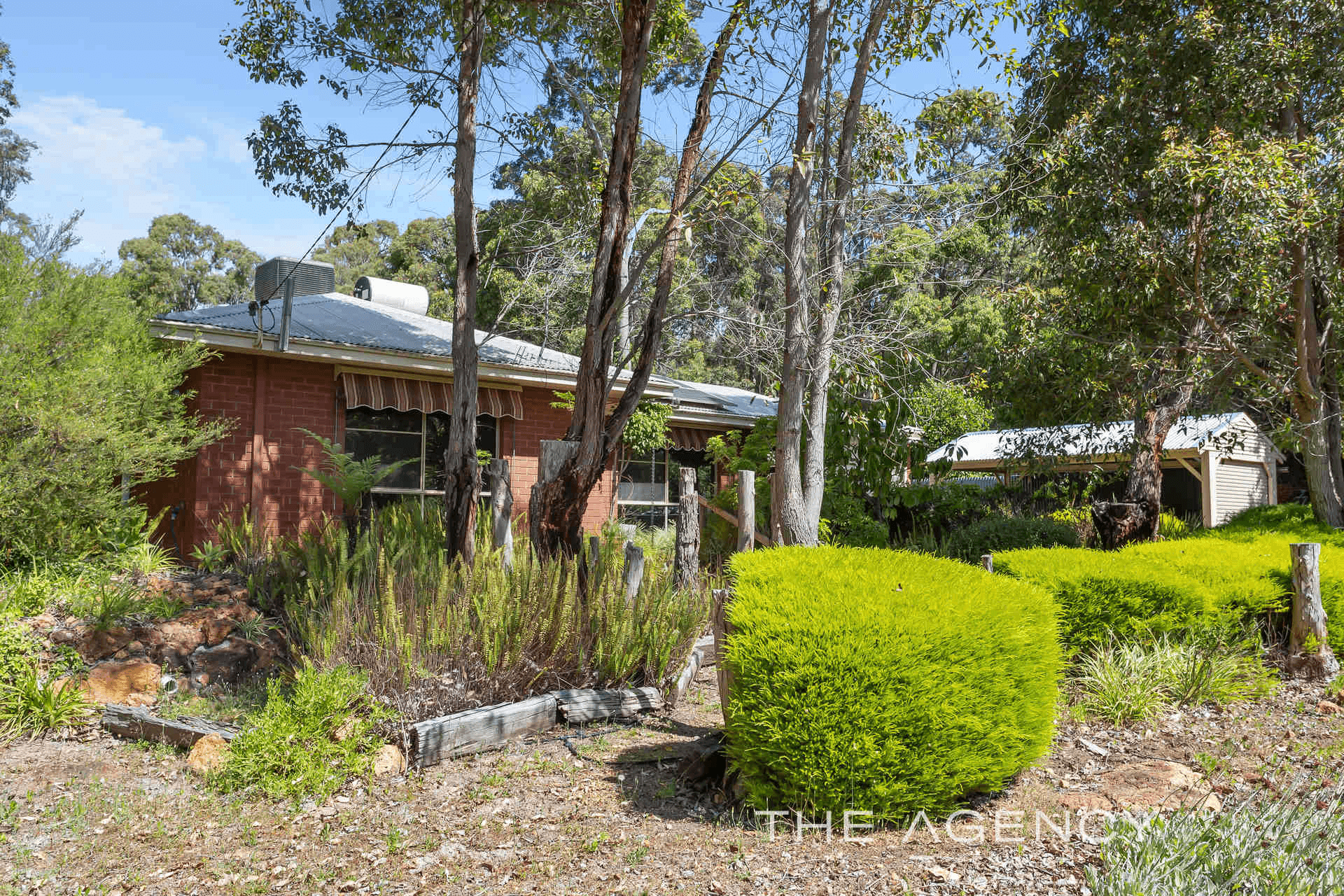 17 Vista Drive, Parkerville, WA 6081