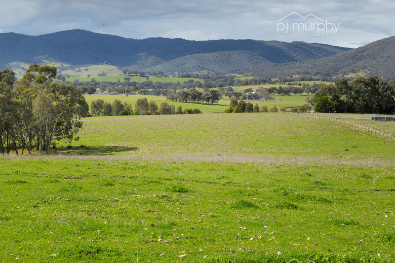 Osbornes Flat Road, Yackandandah, VIC 3749