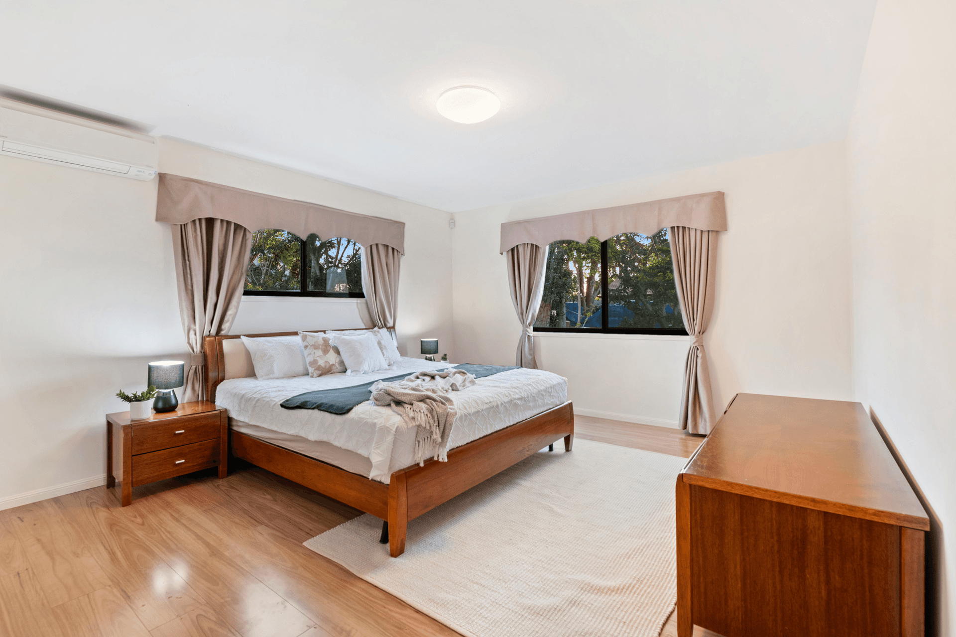 98 Hoff Street, Mount Gravatt East, QLD 4122