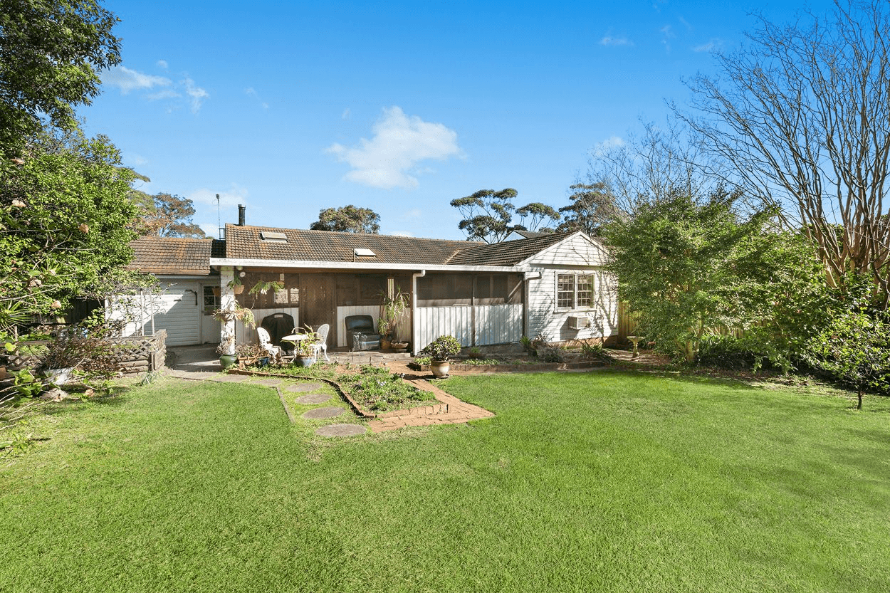 4 Cleary Avenue, Forestville, NSW 2087
