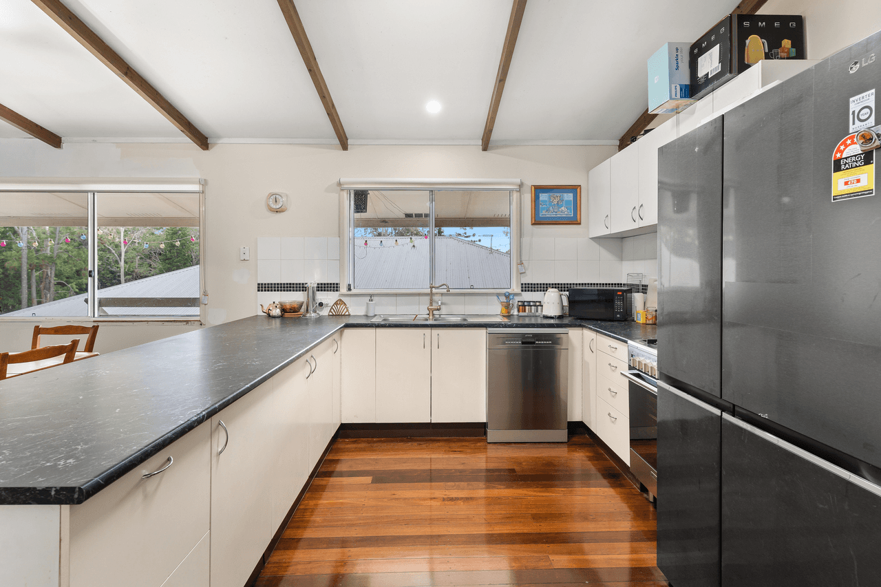 120 Springlands Drive, SLACKS CREEK, QLD 4127