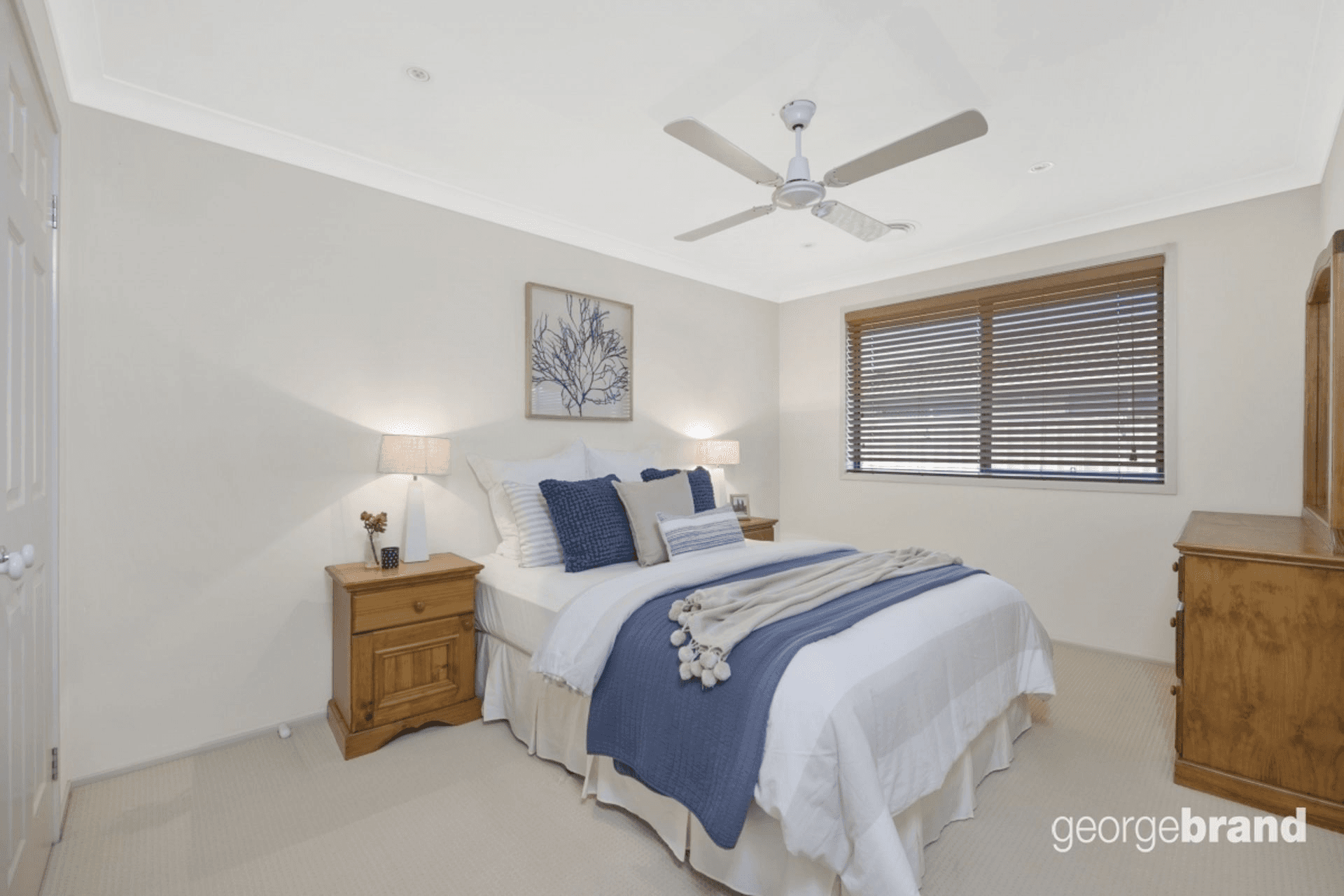 55 Waterside Drive, WOONGARRAH, NSW 2259