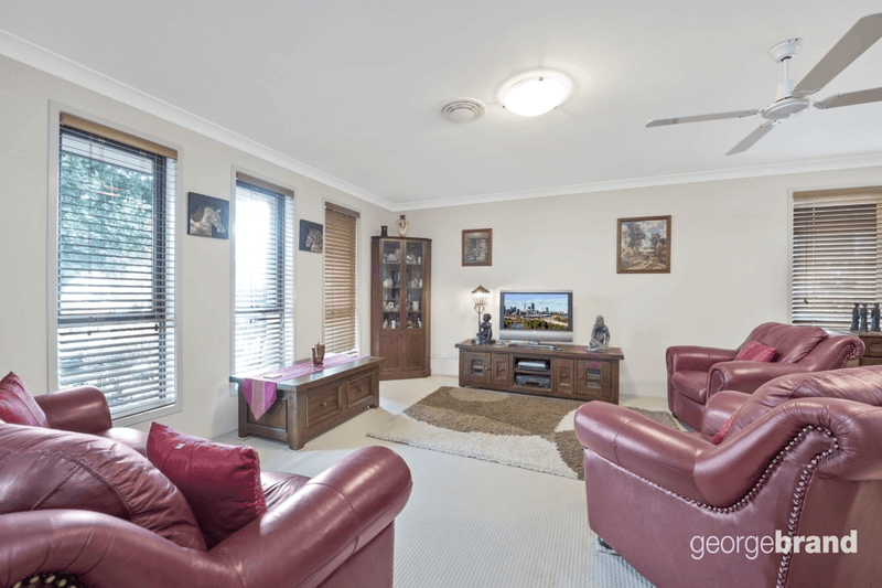 55 Waterside Drive, WOONGARRAH, NSW 2259