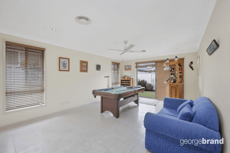 55 Waterside Drive, WOONGARRAH, NSW 2259