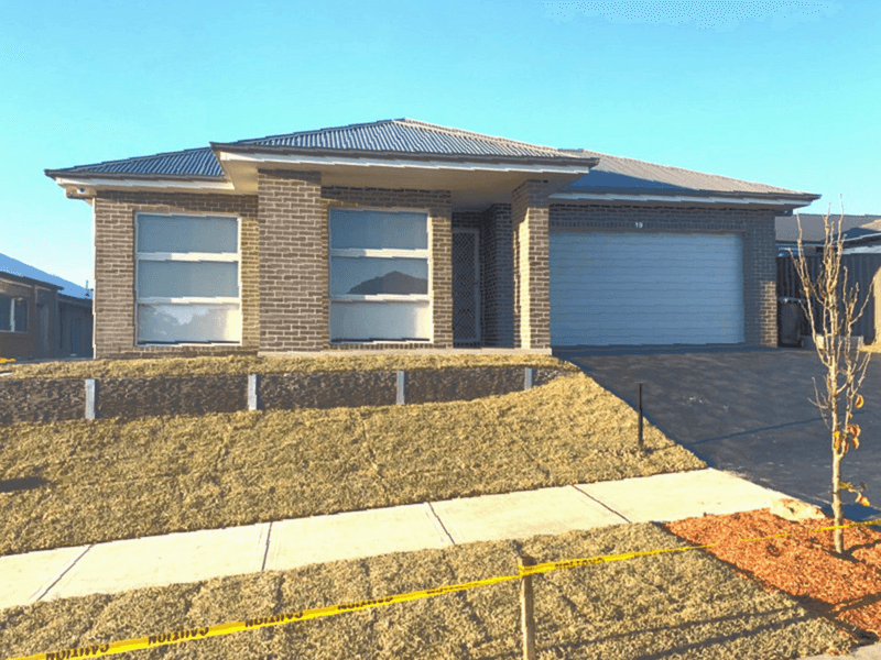 19 Gladioli Street, Hamlyn Terrace, NSW 2259