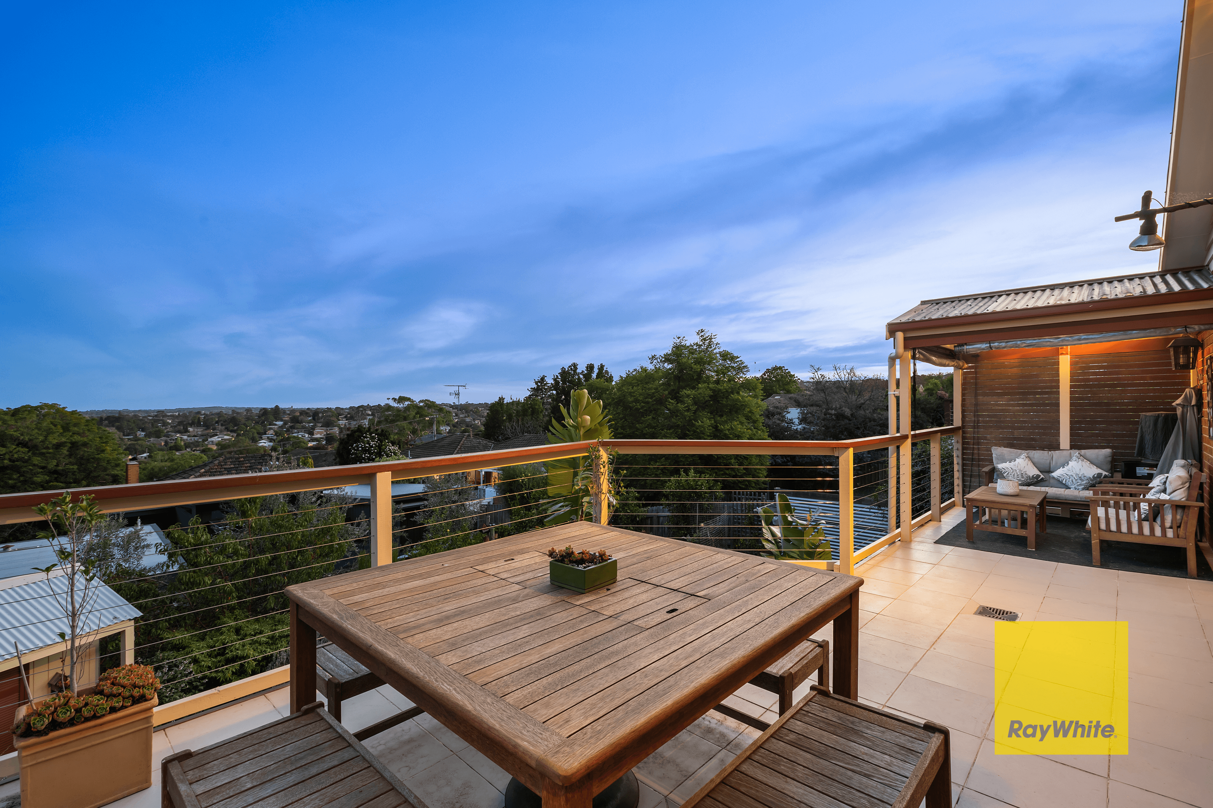 34 Lansbury Crescent, HIGHTON, VIC 3216