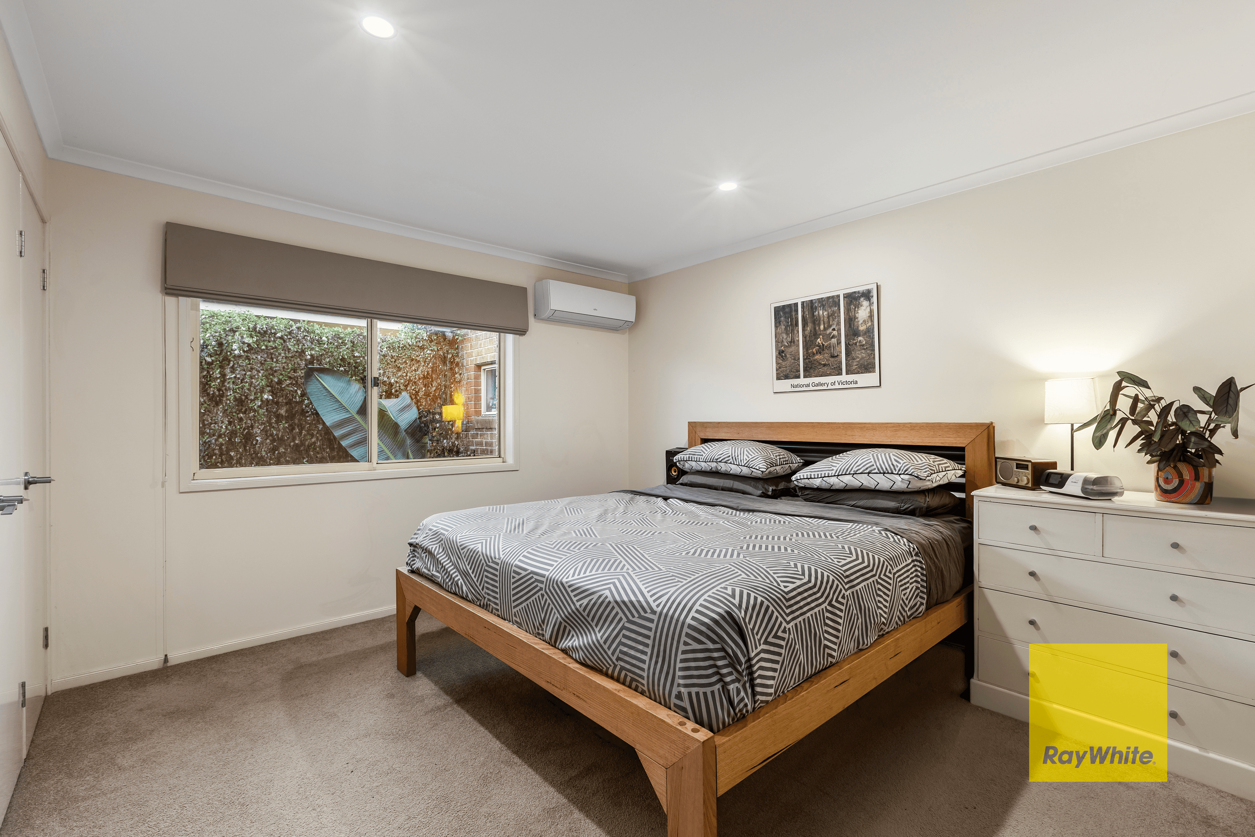 34 Lansbury Crescent, HIGHTON, VIC 3216