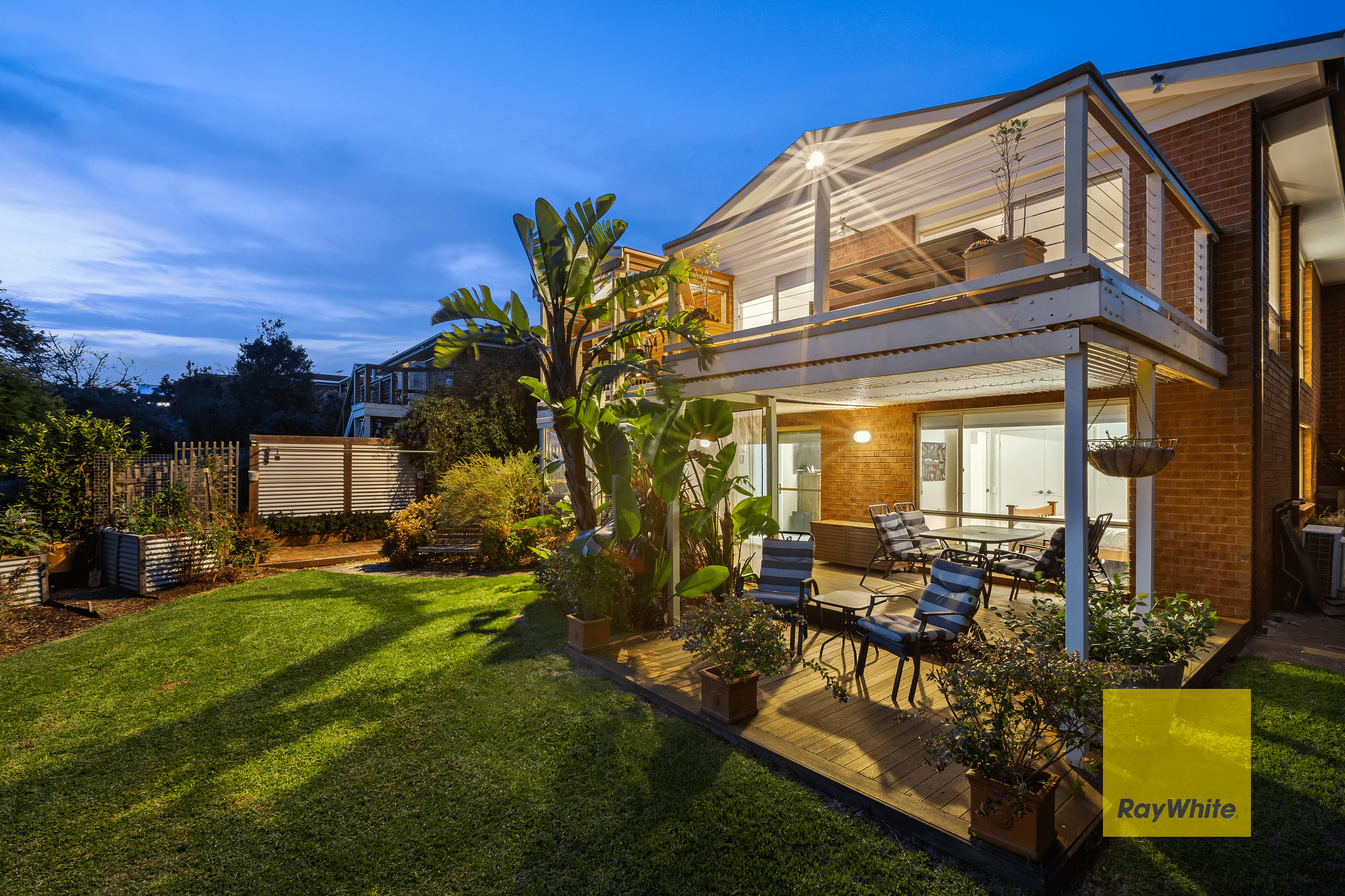 34 Lansbury Crescent, HIGHTON, VIC 3216