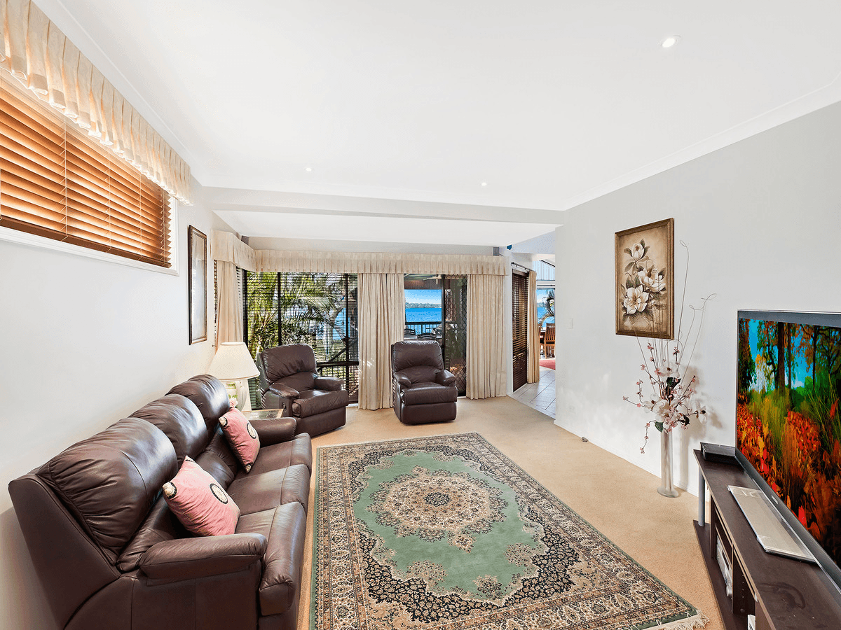 107 Panorama Avenue, Charmhaven, NSW 2263