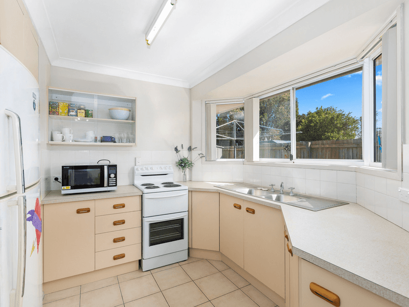 2/52 Victoria Avenue, Pottsville, NSW 2489