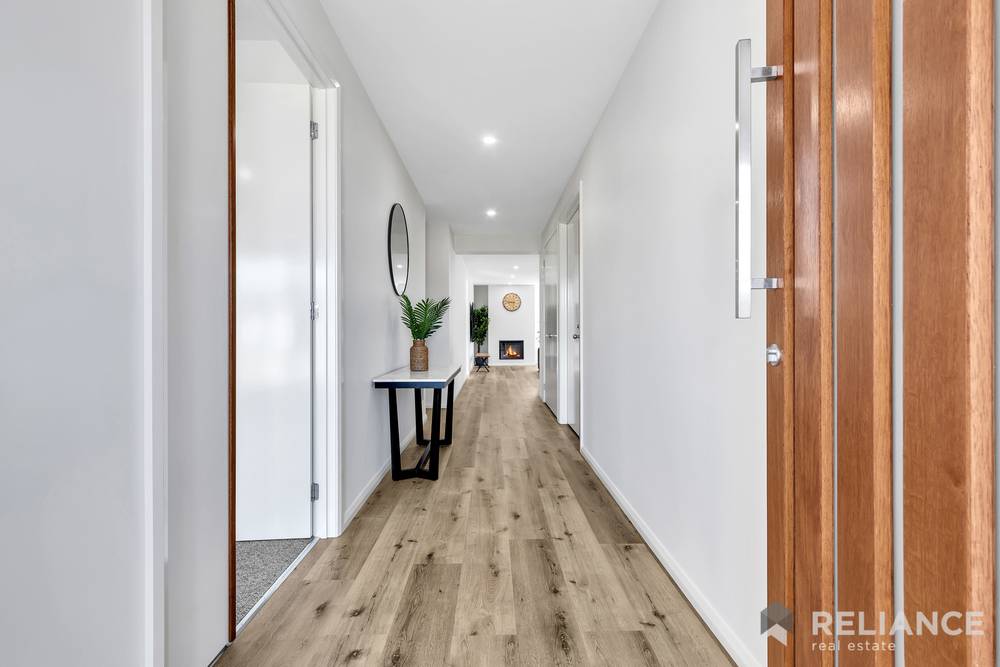 14 Babina Avenue, Melton South, VIC 3338
