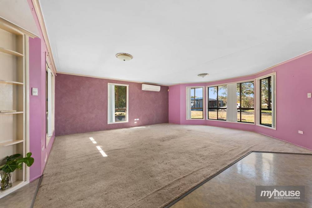 32 Mansel Drive, GOWRIE JUNCTION, QLD 4352