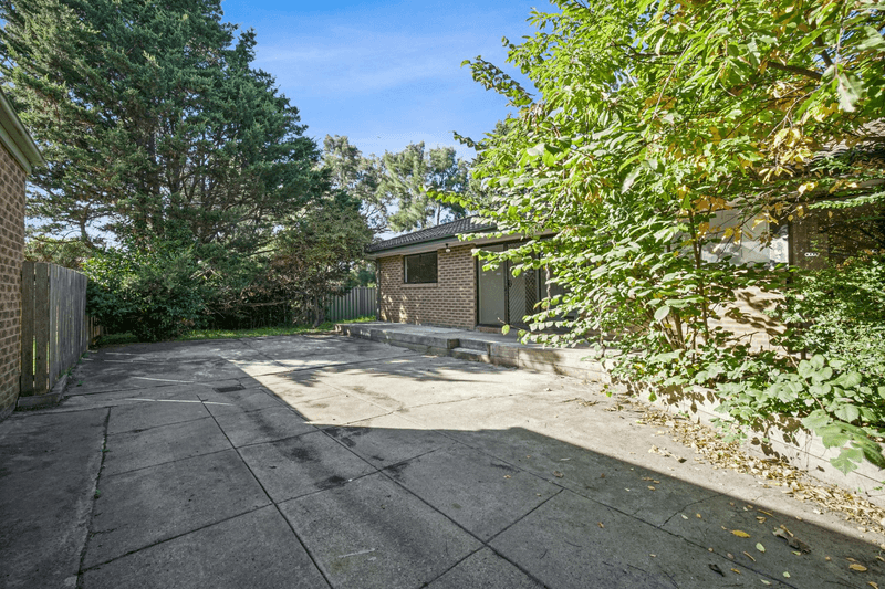 10 Cowcher Place, STIRLING, ACT 2611