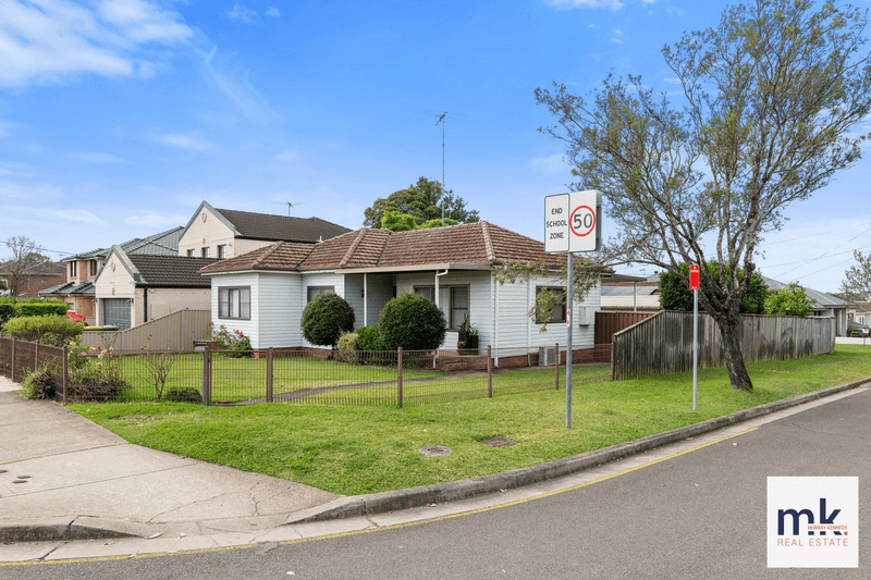 75 Kennedy Street, Picnic Point, NSW 2213