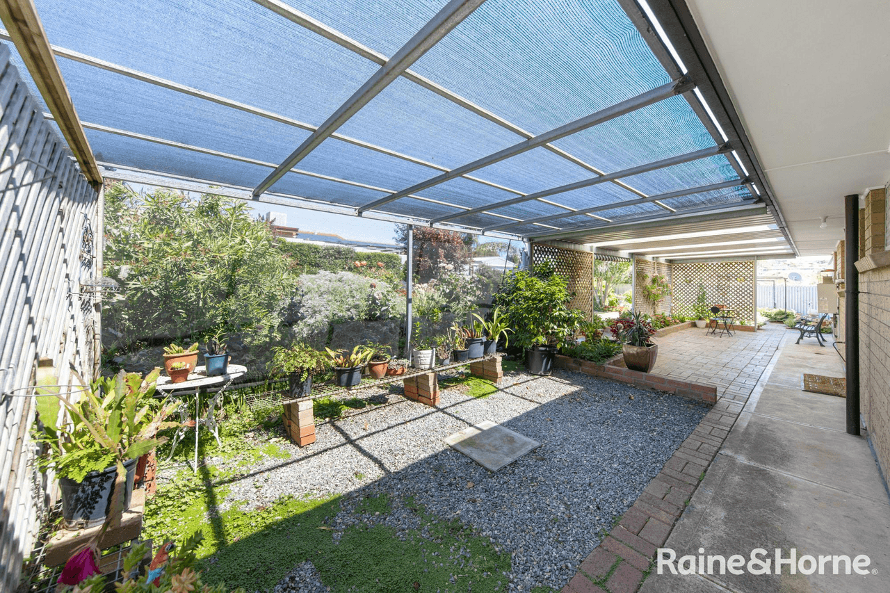 16 Macdonald Road, CHRISTIE DOWNS, SA 5164