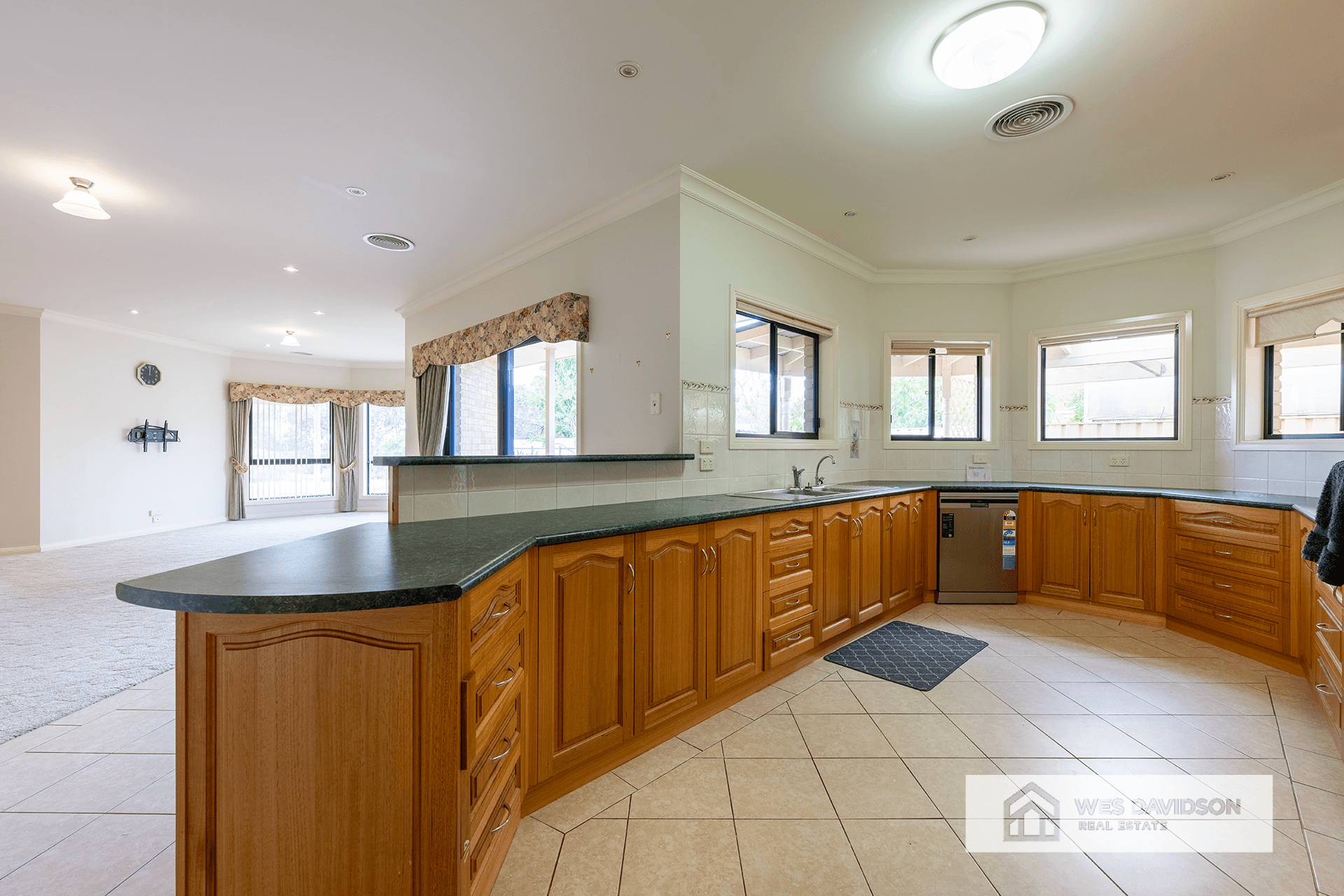 34 Mardon Drive, Horsham, VIC 3400