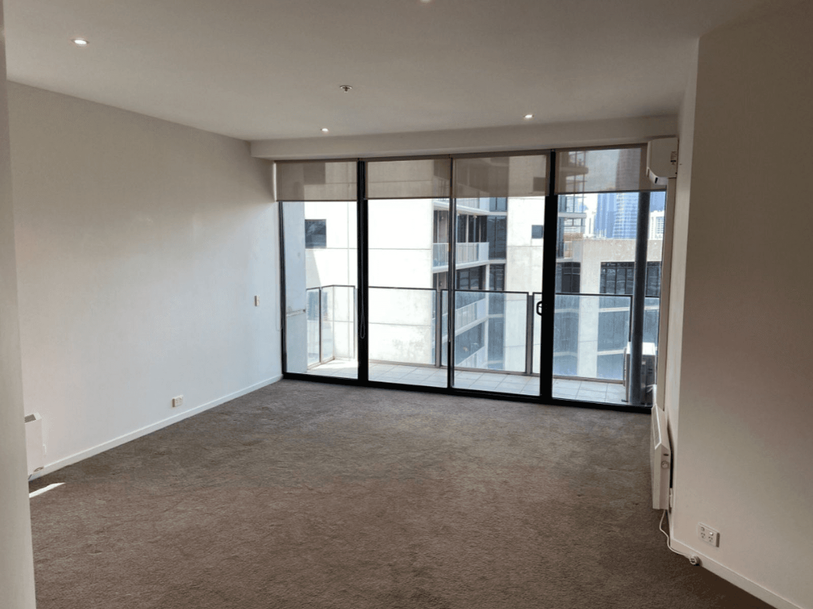 2007/15 Caravel Lane, DOCKLANDS, VIC 3008