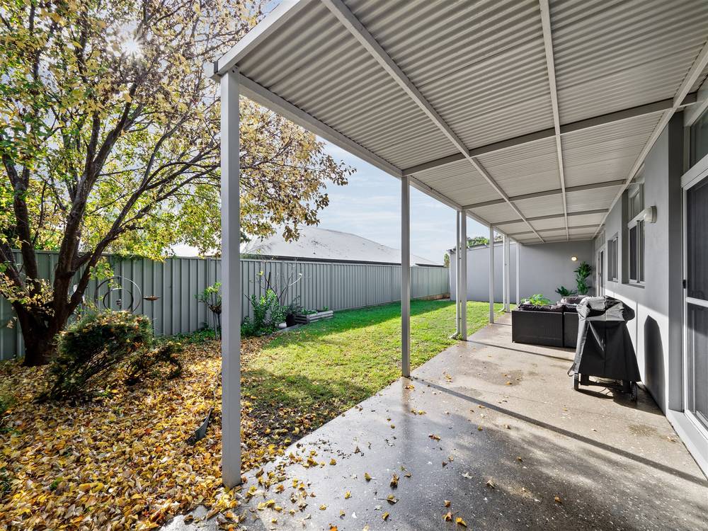 11 Sandalwood Drive, Margaret River, WA 6285