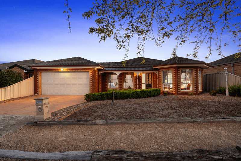 67 Jindabyne Avenue, Taylors Hill, VIC 3037