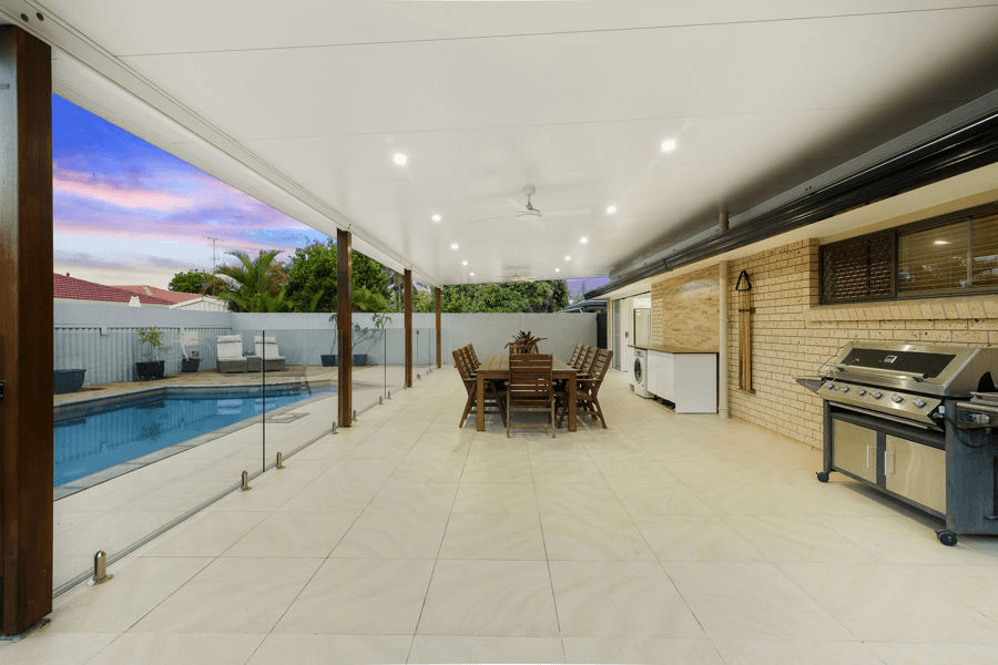 111 Palm Beach Avenue, PALM BEACH, QLD 4221