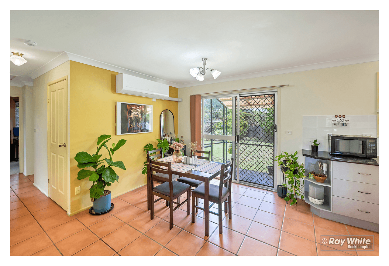 17 Thomas Street, NORMAN GARDENS, QLD 4701