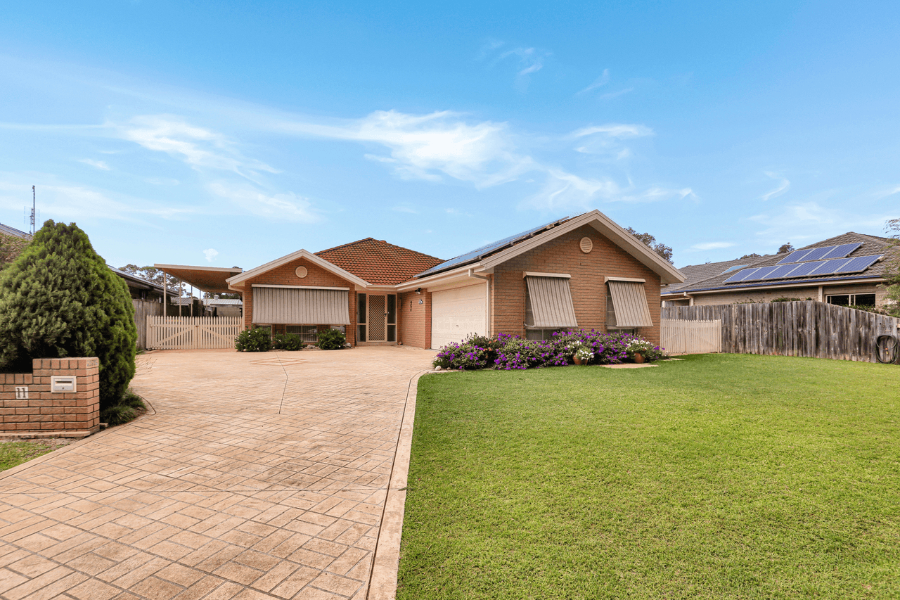 11 Coolabah Close, TEA GARDENS, NSW 2324