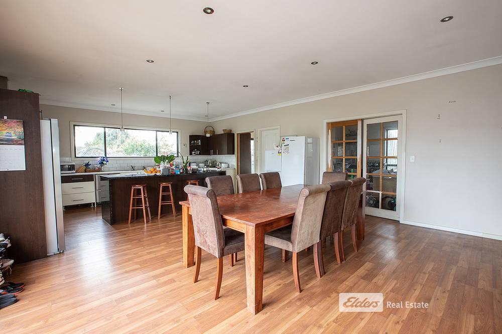 9 LIVINGSTON Street, NARACOORTE, SA 5271