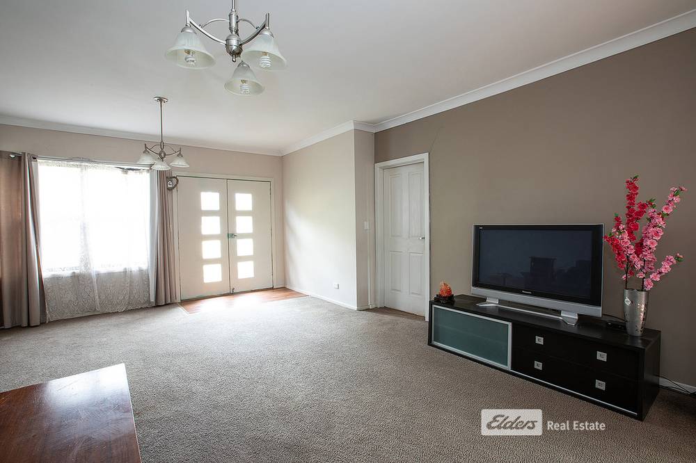 9 LIVINGSTON Street, NARACOORTE, SA 5271