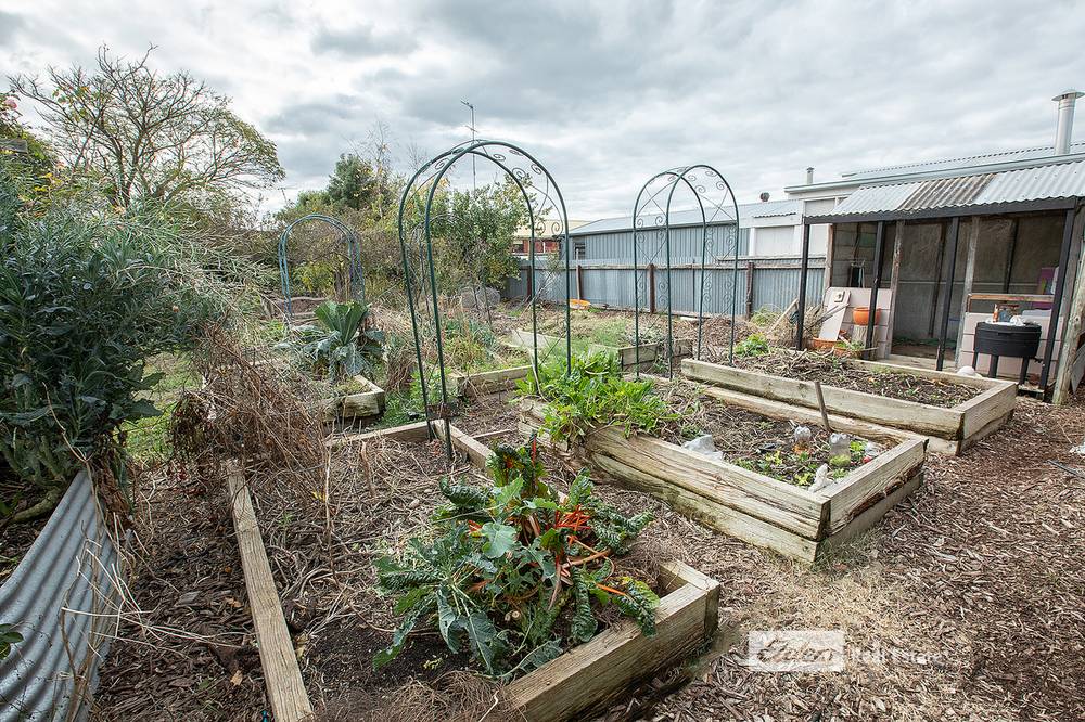 9 LIVINGSTON Street, NARACOORTE, SA 5271