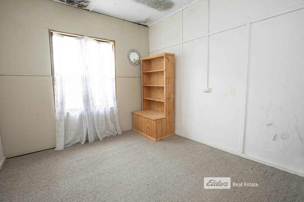 9 LIVINGSTON Street, NARACOORTE, SA 5271
