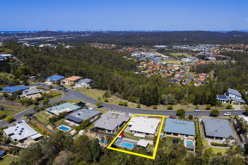 12 Hillary Circuit, Pacific Pines, QLD 4211