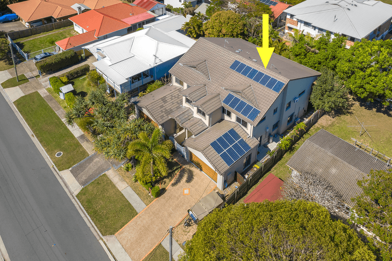 2/76 Falconer Street, SOUTHPORT, QLD 4215