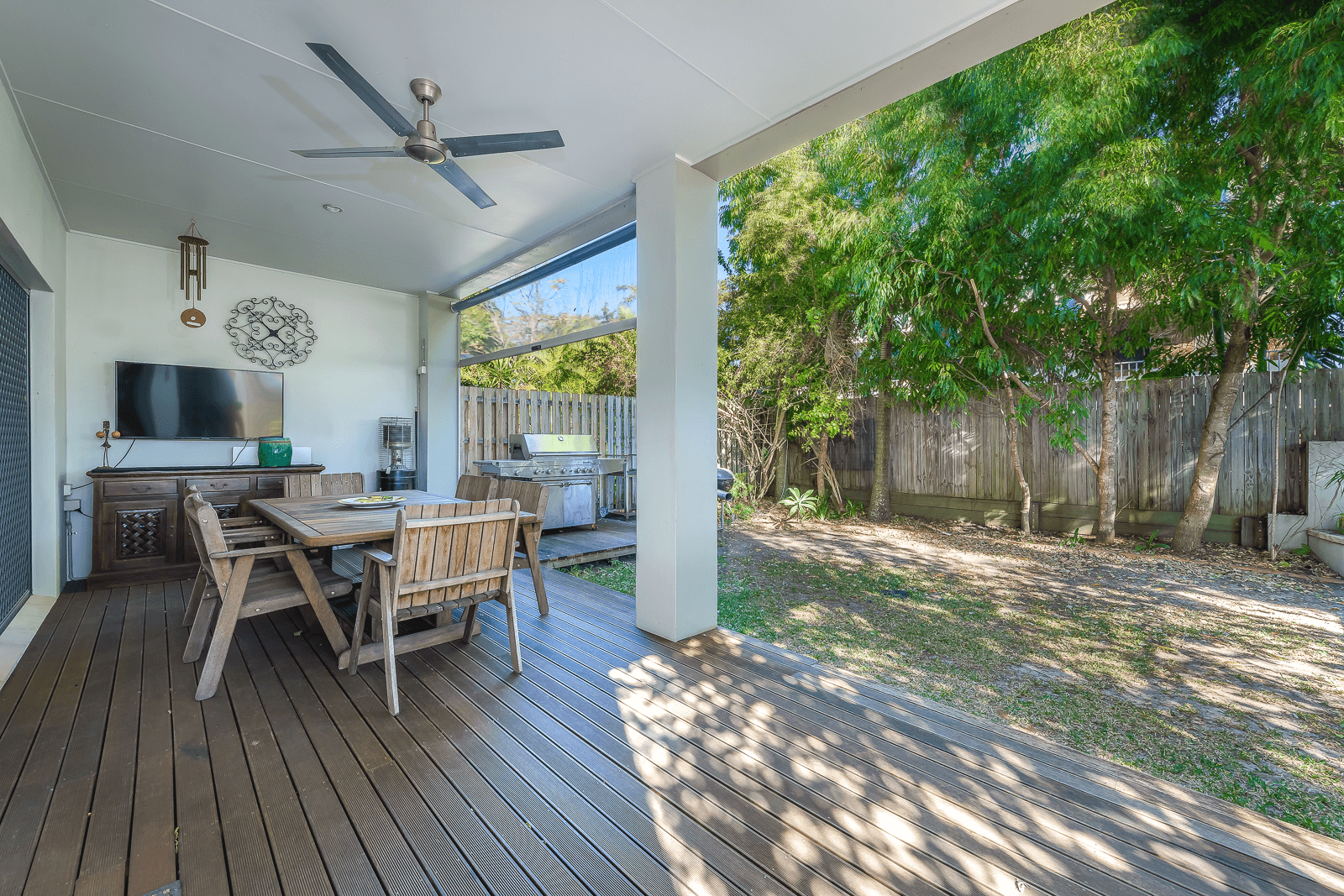 2/76 Falconer Street, SOUTHPORT, QLD 4215