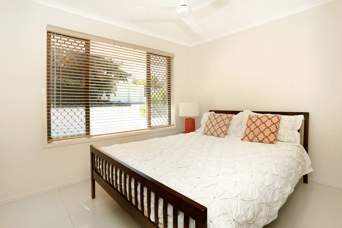 5 San Lorenzo Court, ASHMORE, QLD 4214