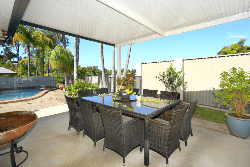 5 San Lorenzo Court, ASHMORE, QLD 4214