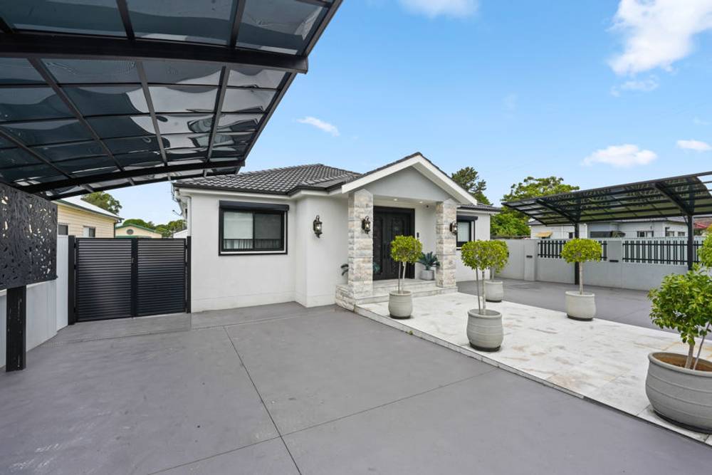 13 Robertson Street, MERRYLANDS, NSW 2160