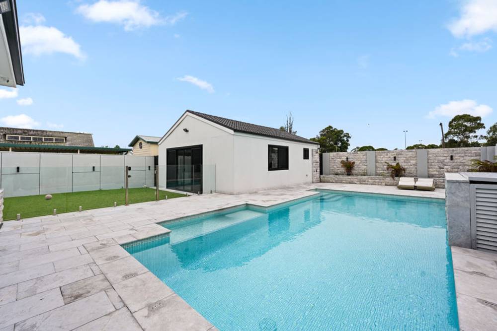 13 Robertson Street, MERRYLANDS, NSW 2160