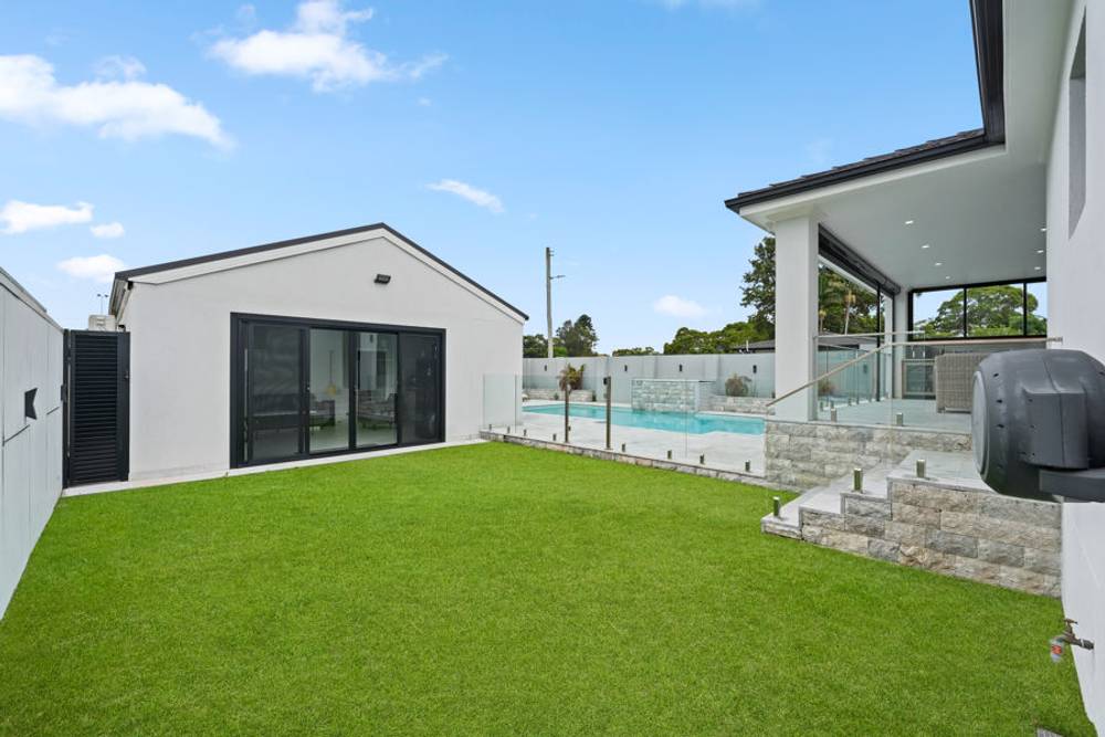 13 Robertson Street, MERRYLANDS, NSW 2160