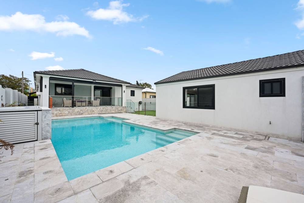 13 Robertson Street, MERRYLANDS, NSW 2160