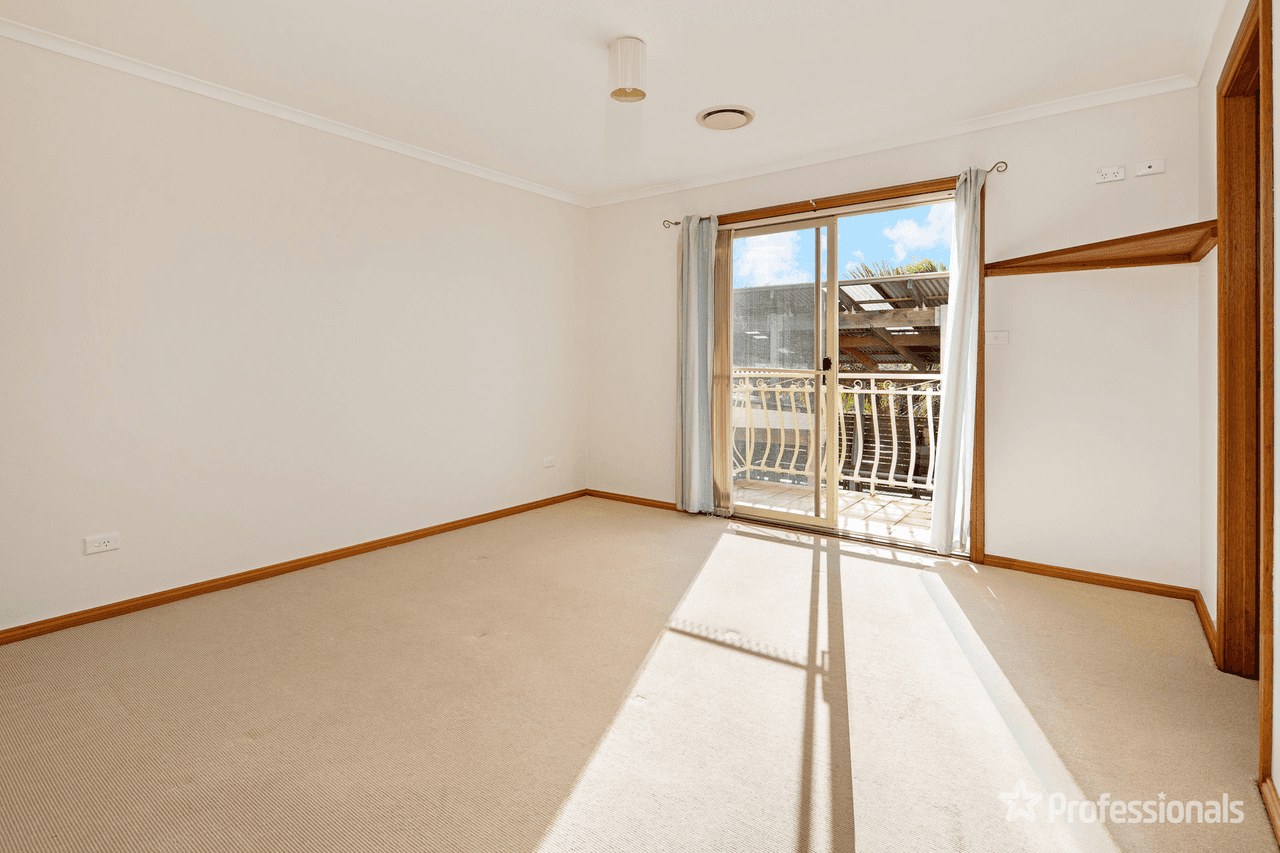 39 Karoo Crescent, MALUA BAY, NSW 2536