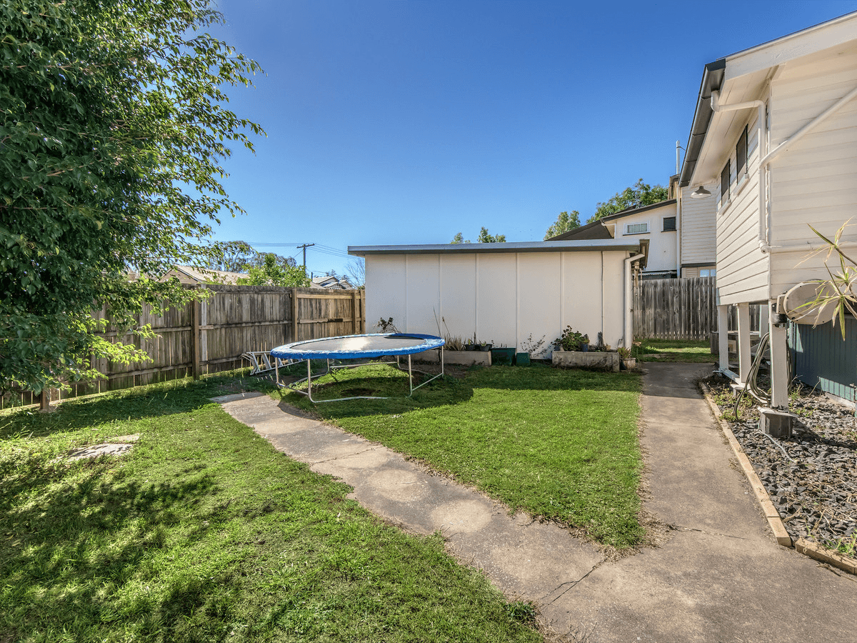 44 Queen Street, Blackstone, QLD 4304