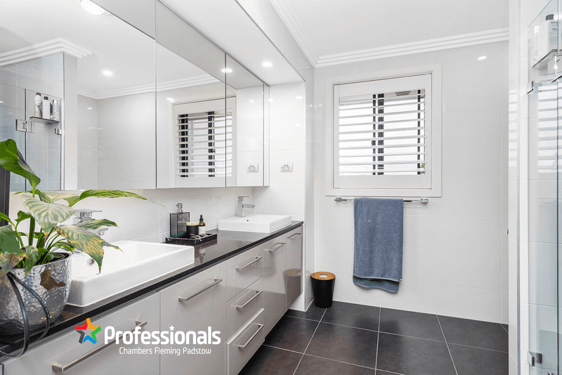 8 Alamein Road, Revesby Heights, NSW 2212