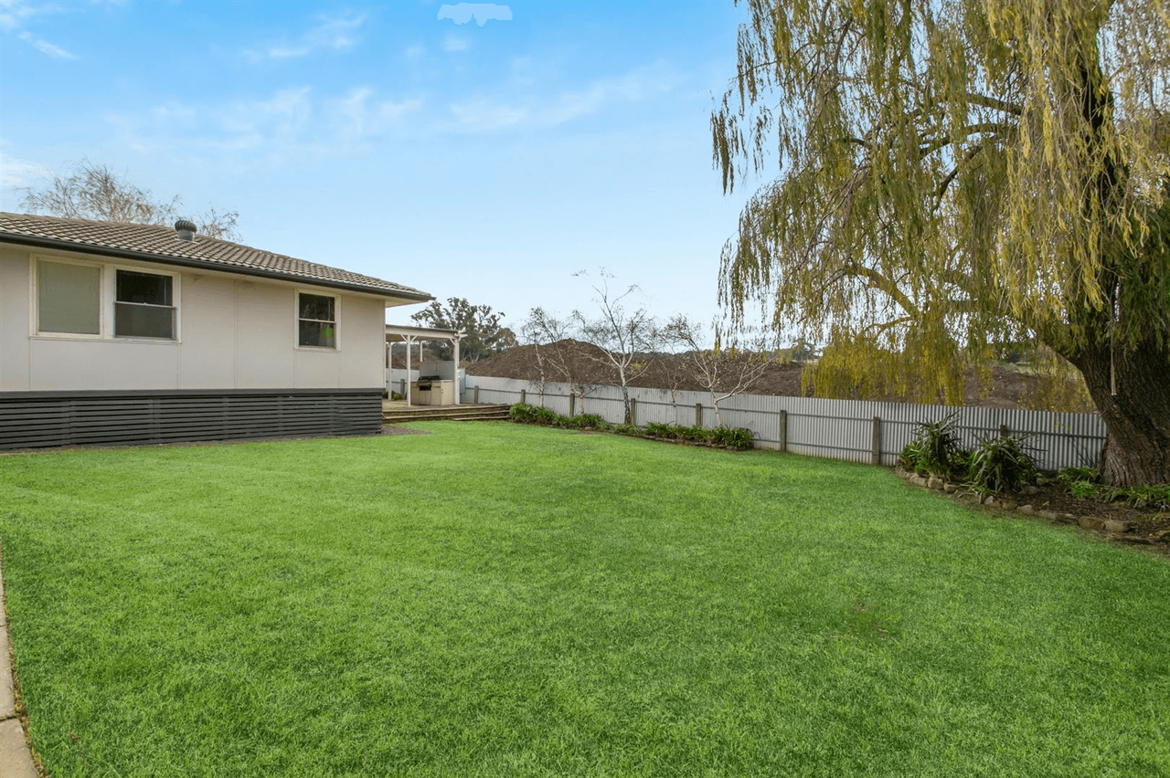 8 Columbia Street, MOUNT BARKER, SA 5251