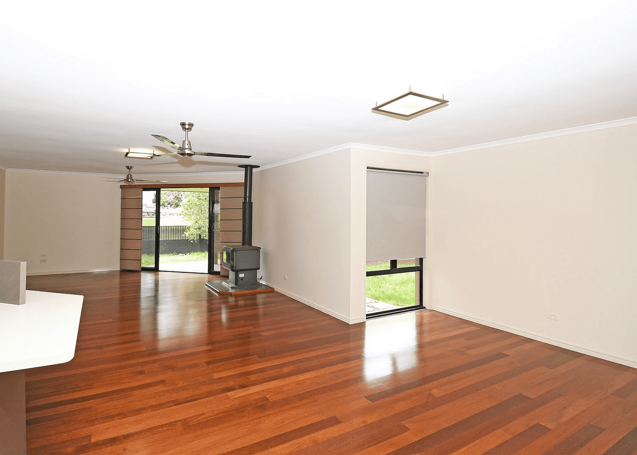 26 Sirenia Drive, BURRUM HEADS, QLD 4659