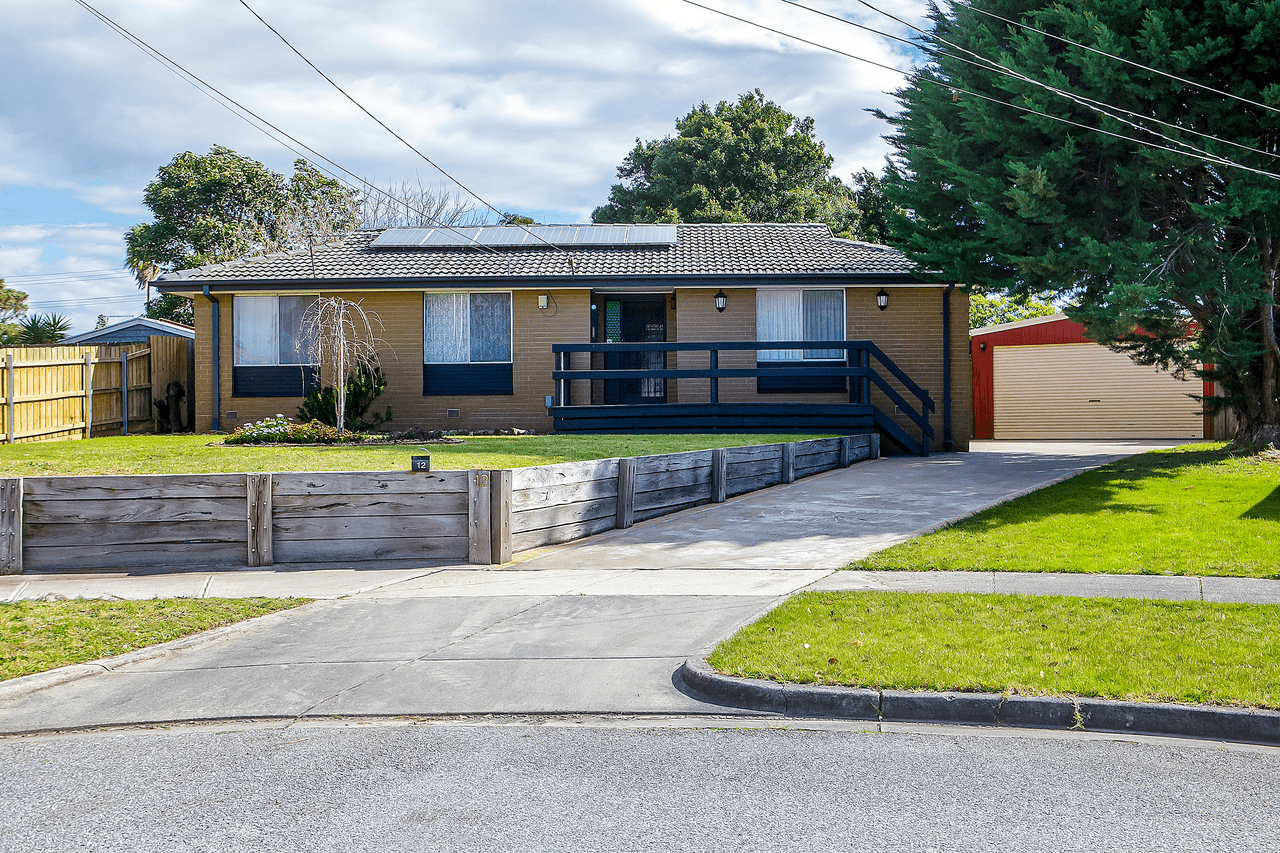 12 Susan Court, CRANBOURNE, VIC 3977