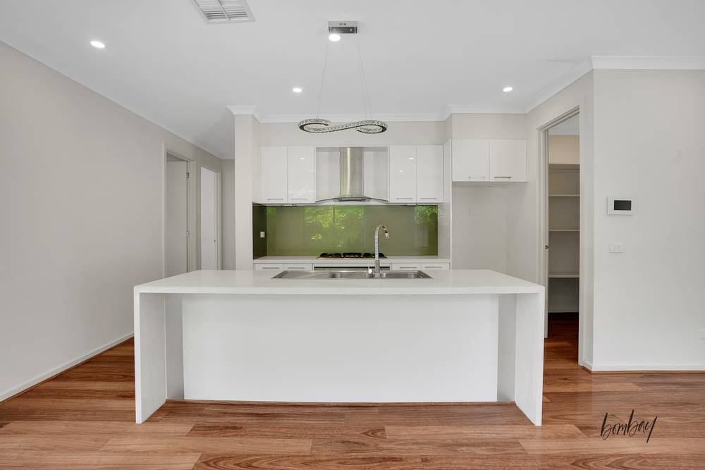 5 Amira Road, WOLLERT, VIC 3750