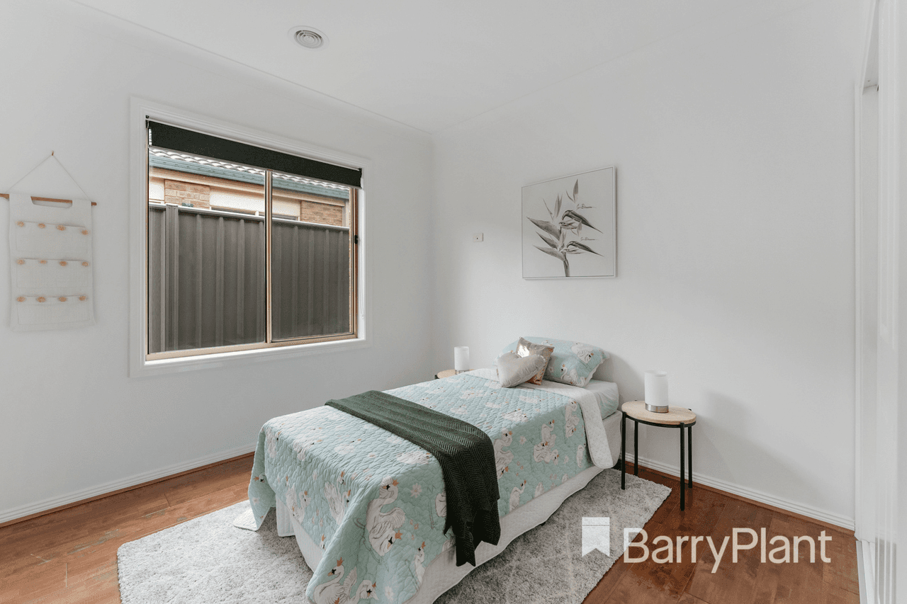 7 Radiata Close, Manor Lakes, VIC 3024