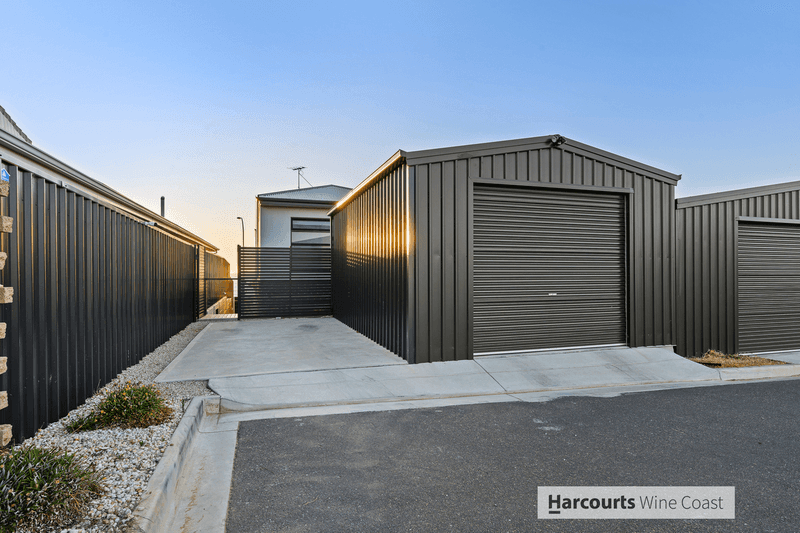 81b Esplanade, PORT NOARLUNGA, SA 5167