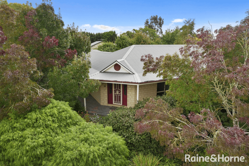 61 Skyline Drive, GISBORNE, VIC 3437