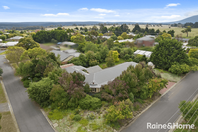 61 Skyline Drive, GISBORNE, VIC 3437